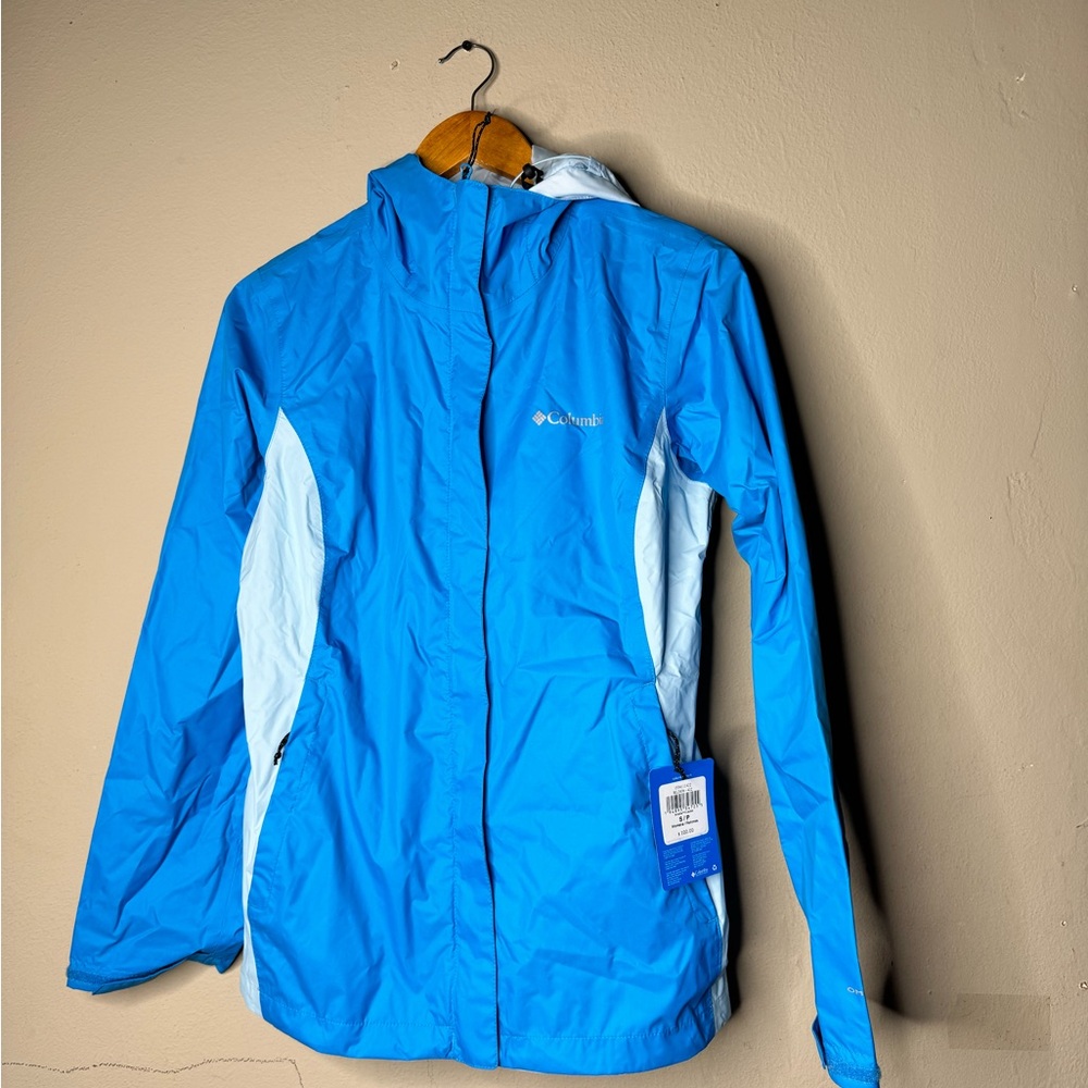 Lightweight spring jacket Columbia new with tags 
Small
